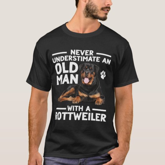 Onderschat nooit een oud Man met een rottweiler T-shirt (Voorkant)