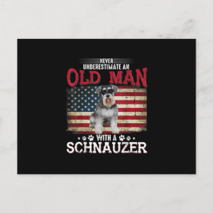 Onderschat nooit een oud Man met een Schnauzer Briefkaart