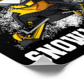 Onderschat nooit een oud Man met een sneeuwscooter Poster (Hoek)