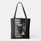 Onderschat nooit een oud Man met een Trumpet Prem Tote Bag (Achterkant)