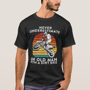 Onderschat nooit een oud Man met een vuile bike T-shirt