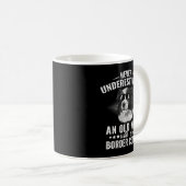 Onderschat nooit een oud Man met grenscollie Koffiemok (Voorkant rechts)