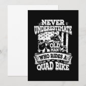 Onderschat nooit een oud Man met Quad Bike Gift Kaart (Voorkant / Achterkant)