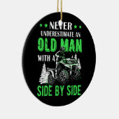 Onderschat nooit een oud Man offroad UTV ATV SID Keramisch Ornament (Rechts)