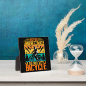 Onderschat nooit een oud Man op een bike Fotoplaat (Insitu)