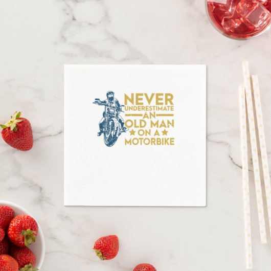 Onderschat nooit een oud Man op een motorfiets Servet (Insitu)