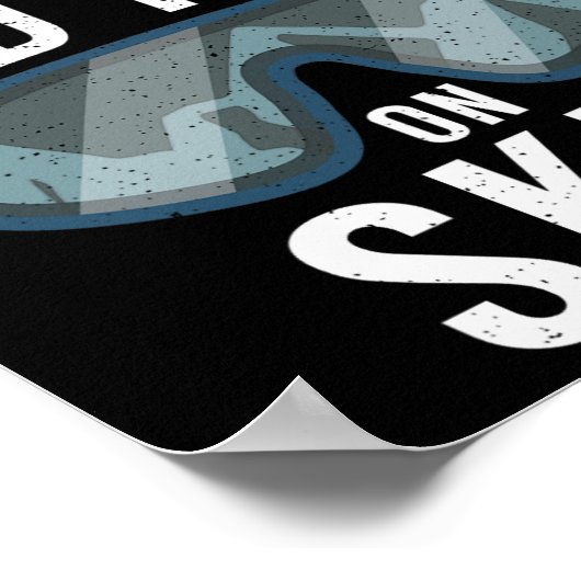 Onderschat nooit een oud Man op ski's wintersport Poster (Hoek)