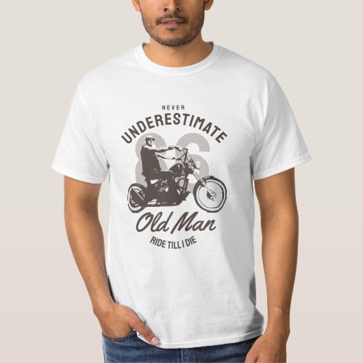 Onderschat nooit een oud Man T-shirt (Voorkant)