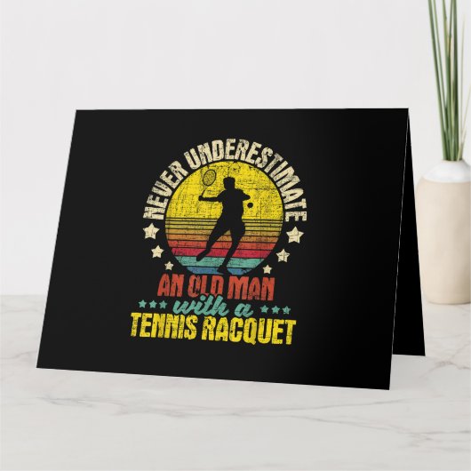 Onderschat nooit een oud Man - Tennis Racket SPO Kaart (Voorkant)