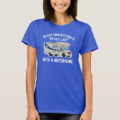 Onderschat nooit een oude dame met een motorhome t-shirt (Voorkant)