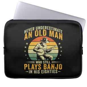 Onderschat nooit een oude man die banjo speelt laptop sleeve