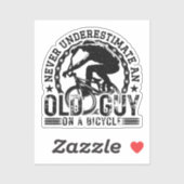Onderschat nooit een oude man die cool fietst sticker (Vel)