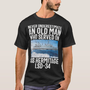 Onderschat nooit een oude man die gediend heeft op t-shirt