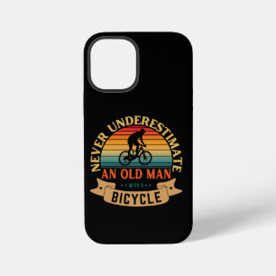 Onderschat nooit een oude man met een fiets iPhone 12 mini hoesje