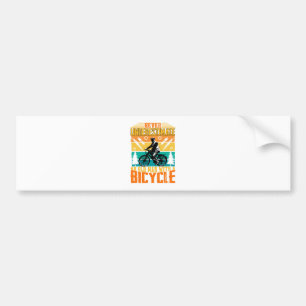 Onderschat nooit een oude man op een fiets bumpersticker