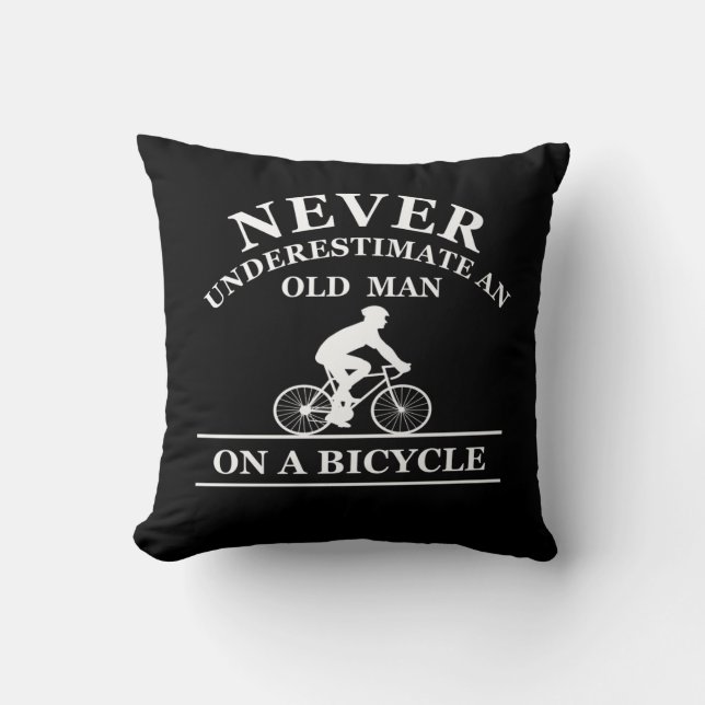 Onderschat nooit een oude man op een fiets kussen (Voorkant)