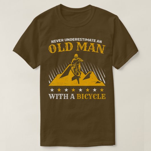 Onderschat nooit een oude man op een fietsband t-shirt (Design voorkant)
