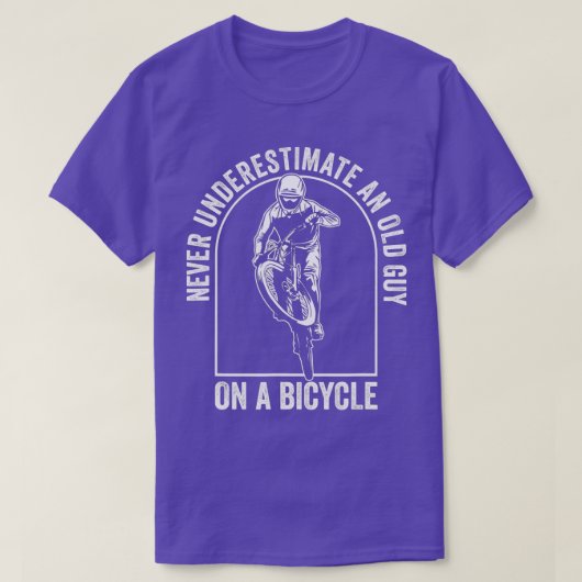 Onderschat nooit een oude man op een fietscyclin t-shirt (Design voorkant)
