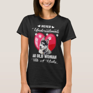 Onderschat nooit een oude vrouw met een handige ho t-shirt