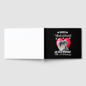 Onderschat nooit een oude vrouw met een schnauzer gastenboek (Volledig)