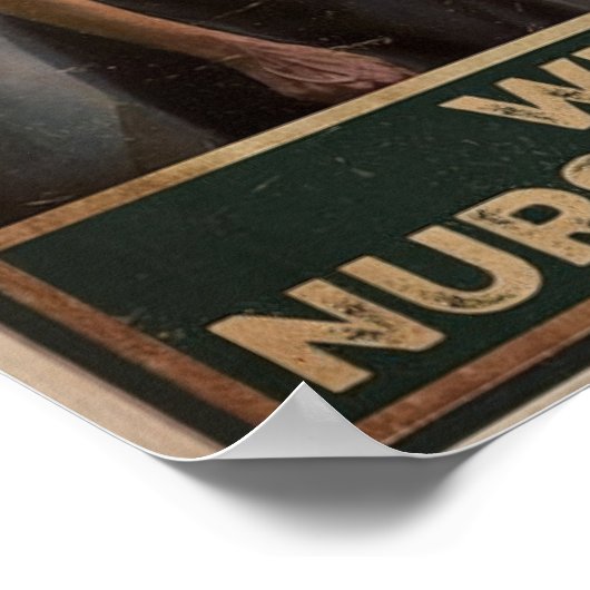 Onderschat nooit een oude vrouw met een verpleegku poster (Hoek)