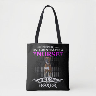 Onderschat nooit een verpleegster die een motorfie tote bag