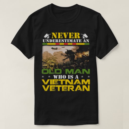 Onderschat nooit een Veteranenvet van het OUD MAN  T-shirt (Design voorkant)