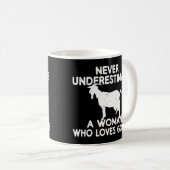 Onderschat nooit een vrouw die van Goats houdt Koffiemok (Voorkant rechts)