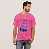 Onderschat nooit het oude Man dat Karate T-shirt (Voorkant volledig)