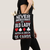 Onderschat nooit Old Lady Deck van Kaart Bridge Tote Bag (Dichtbij)