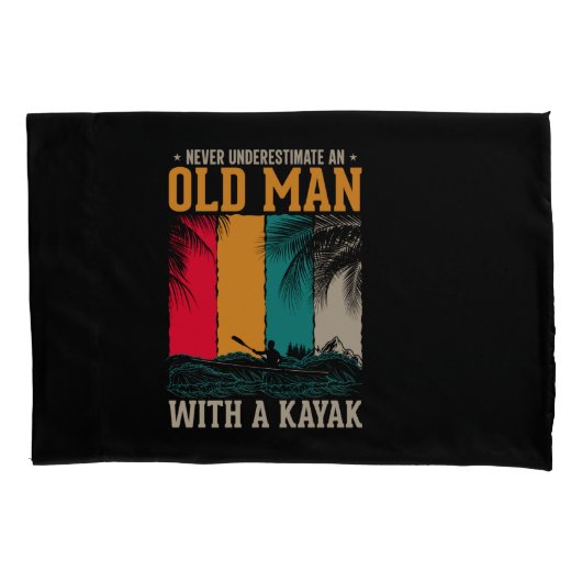 Onderschat nooit oud Man met Kayak Kussensloop (Voorkant)