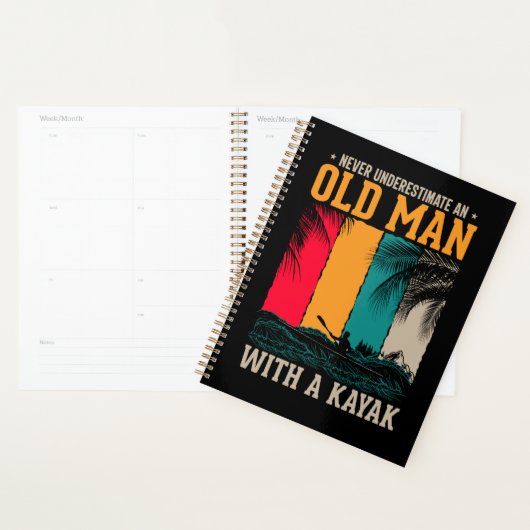 Onderschat nooit oud Man met Kayak Planner (Display)