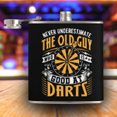 Onderschat nooit oude jongens bij darts flacon 6 o