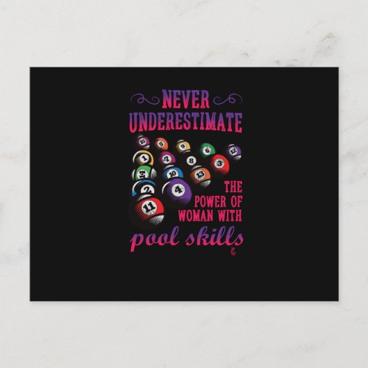 Onderschat nooit vrouwen met poolvaardigheden feestdagenkaart (Voorkant)