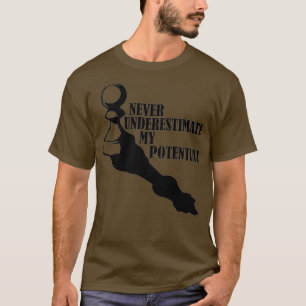 ONDERSCHATTING VAN MIJN POTENTIËLE KEUZE NOOIT  T-SHIRT