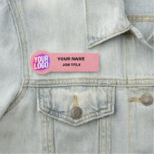 Onderscheidende impressies: Custom Logo Employee Naamplaatje (In situ)