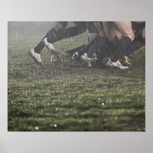Onderste deel van de rugbyspeler in scrum, duwen poster (Voorkant)
