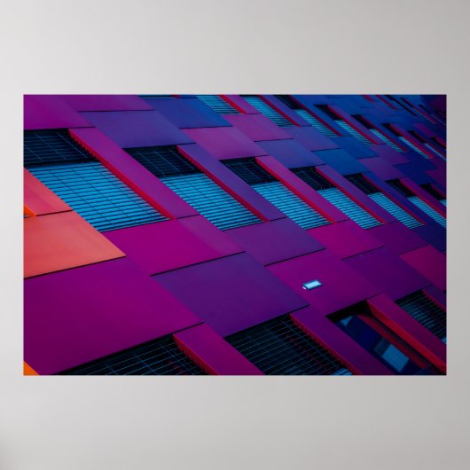Onderste uitzicht van het paarse gebouw poster (Voorkant)
