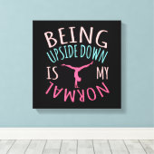 Ondersteboven is de normale gymnastiekgymnastiek canvas afdruk (Insitu (Houten vloer))