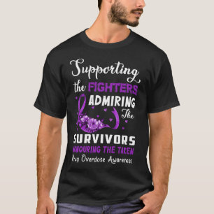 Ondersteunende strijders die de overdosis van een  t-shirt