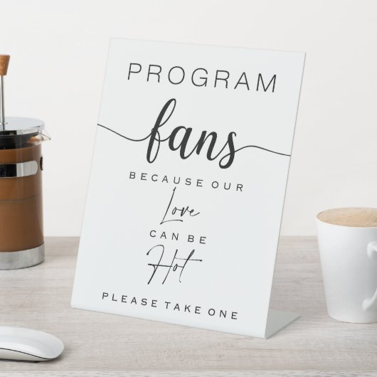 Onderteken minimalistisch en bijtend weddenschap reclamebord met voetstuk (Insitu)