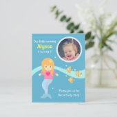 Onderwater kleine zeemeermin verjaardagsfeestje fo kaart (Staand voorkant)