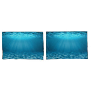 Onderwater Oceaanlicht in Rustig Blauw Kussensloop