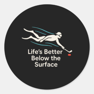 Onderwaterhockeyfan Puck Yeah Koeler Dan Regulier Ronde Sticker