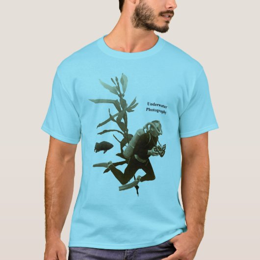 Onderwaterscène met  duiker en camera t-shirt (Voorkant)