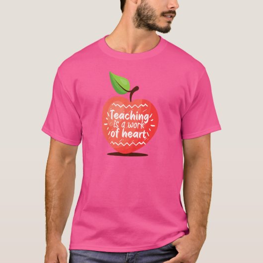 Onderwijs aan vrouwen is een werk van hartkloppend t-shirt (Voorkant)