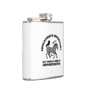 ONDERWIJS IS BELANGRIJK, MAAR HET VERRICHTEN VAN D HEUPFLES (Rechts)