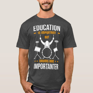 Onderwijs is belangrijk, maar onderdrukking is dru t-shirt