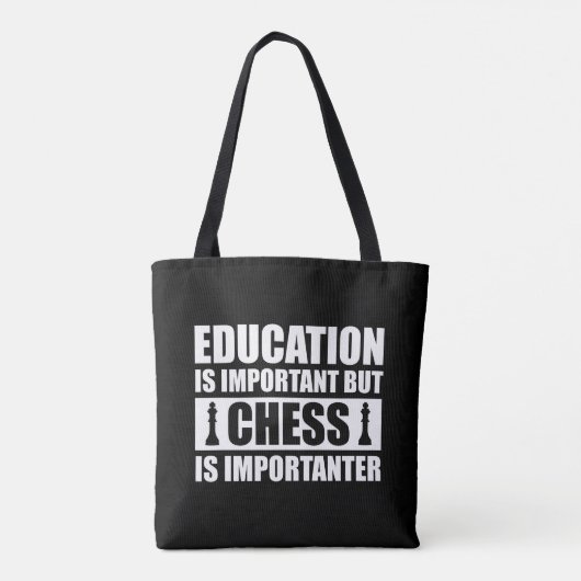Onderwijs is belangrijk, maar schaak is belangrijk tote bag (Achterkant)