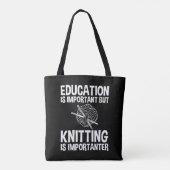 Onderwijs is belangrijk, maar sport is belangrijk tote bag (Achterkant)